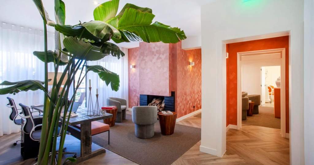 Avenue Clinic.